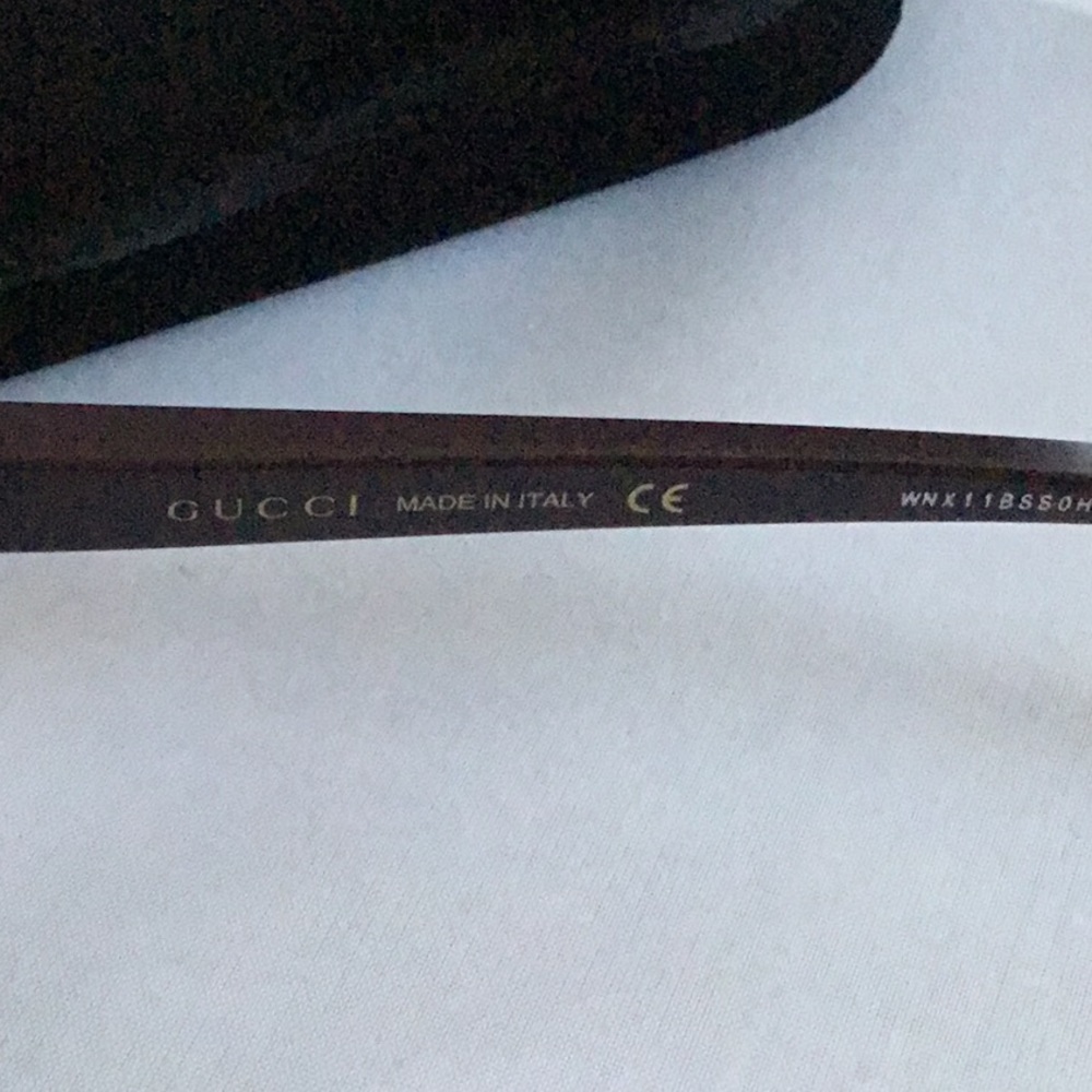 GUCCI SUNGLASSES FOR LADIES. - Picture 6 of 12